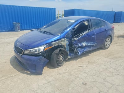 3KPFK4A77HE****** 2017 Kia Forte