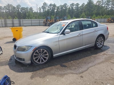 WBAPH7G51BN****** 2011 BMW 3 Series