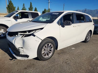 2023 Toyota Sienna