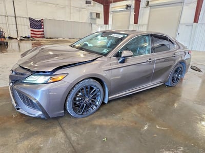 4T1K31AK7NU****** 2022 Toyota Camry