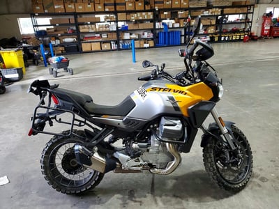 ZGUMGUE13RM****** 2024 Moto Guzzi Stelvio (aras)