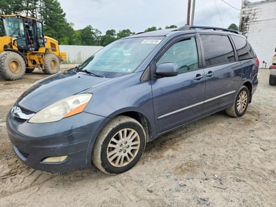 5TDBK22C28S****** 2008 Toyota Sienna