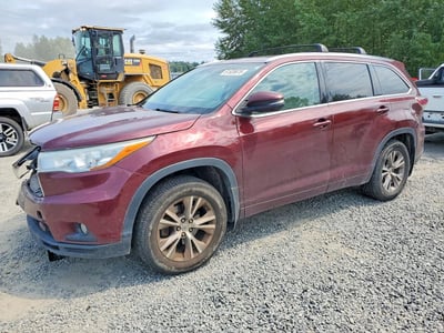 5TDJKRFH6FS****** 2015 Toyota Highlander