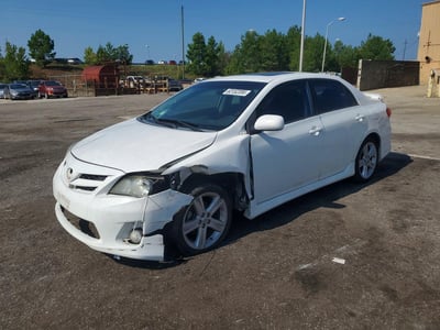 2T1BU4EE3DC****** 2013 Toyota Corolla