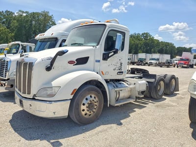 1XPBDP9X0KD****** 2019 Peterbilt 579