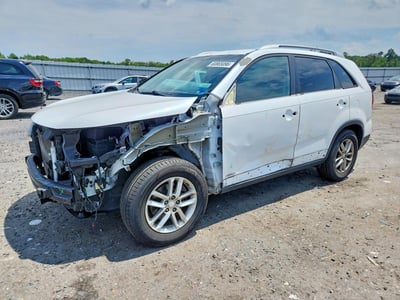 5XYKTDA71EG****** 2014 Kia Sorento