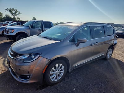 2C4RC1BG8HR****** 2017 Chrysler Pacifica