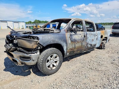 1C6SRFRT8KN****** 2019 RAM 1500