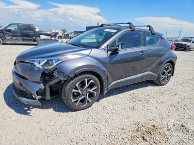 NMTKHMBX1JR****** 2018 Toyota C-HR