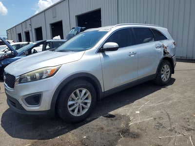 5XYPG4A59JG****** 2018 Kia Sorento