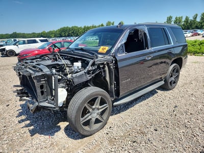 1GNSCAKC7JR****** 2018 Chevrolet Tahoe