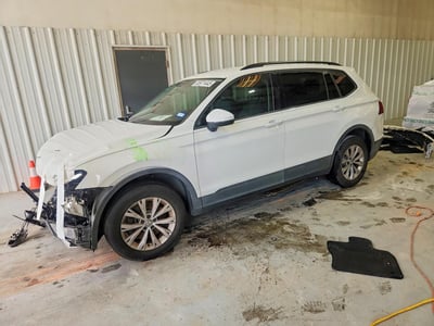 3VV1B7AX7JM****** 2018 Volkswagen Tiguan
