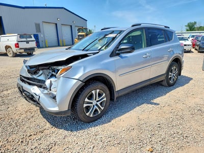 JTMBFREV7JJ****** 2018 Toyota RAV4