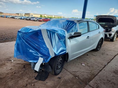 3KPFK4A74HE****** 2017 Kia Forte