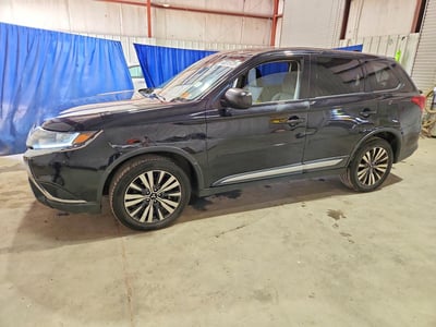 JA4AZ3A3XKZ****** 2019 Mitsubishi Outlander
