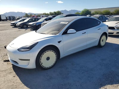 5YJ3E1EB5NF****** 2022 Tesla Model 3