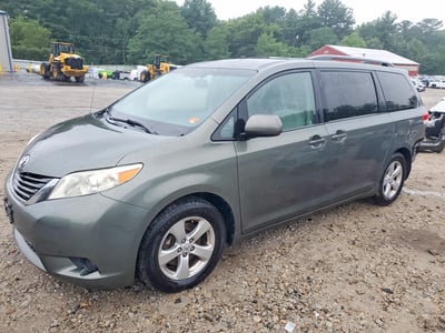 5TDKK3DC6DS****** 2013 Toyota Sienna