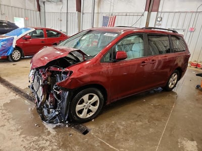 5TDKK3DC4FS****** 2015 Toyota Sienna