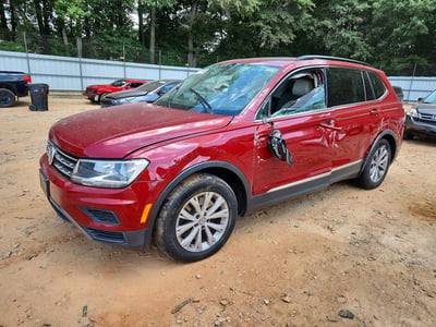 3VV3B7AX5JM****** 2018 Volkswagen Tiguan