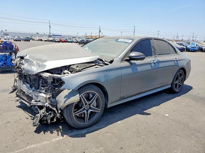 WDDZF4KB3KA****** 2019 Mercedes-Benz E-Class