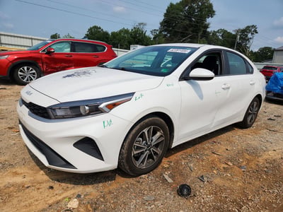 3KPF24AD3RE****** 2024 Kia Forte