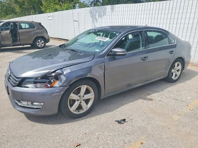 1VWAT7A31FC****** 2015 Volkswagen Passat