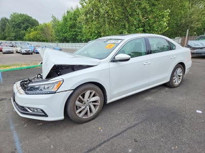 1VWBA7A34JC****** 2018 Volkswagen Passat