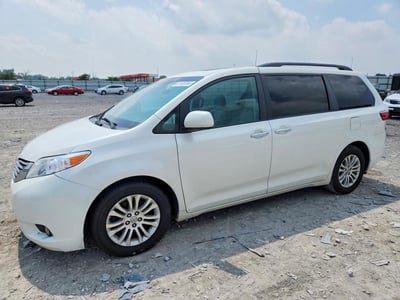 5TDYZ3DCXHS****** 2017 Toyota Sienna