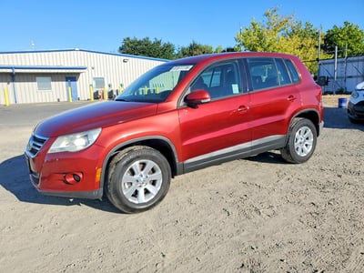 WVGAV7AX4AW****** 2010 Volkswagen Tiguan
