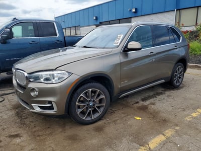 5UXKR0C58H0****** 2017 BMW X5