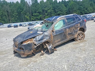1C4PJLDB8JD****** 2018 Jeep Cherokee
