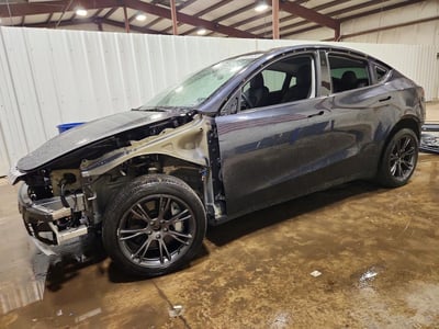7SAYGDEE0SA****** 2025 Tesla Model Y