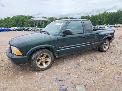 1GTCS195618****** 2001 GMC Sonoma
