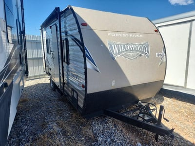 4X4TWDT18HT****** 2017 Forest River Wildwood Towables