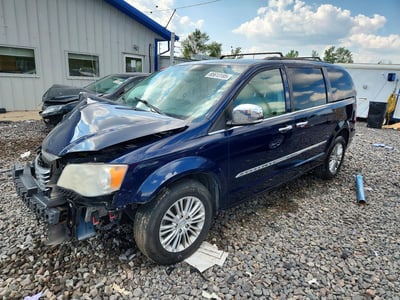 2C4RC1CG1FR****** 2015 Chrysler Town & Country