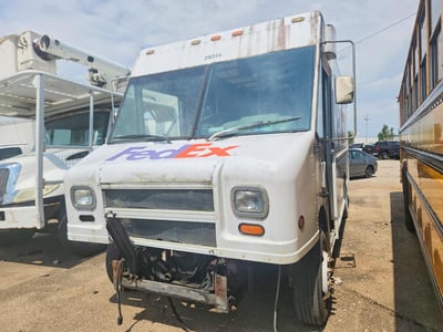 4UZA4FA44YC****** 2000 Freightliner MT45 Chassis