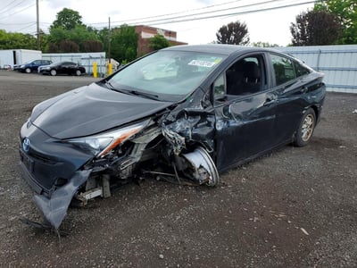 JTDKARFUXG3****** 2016 Toyota Prius