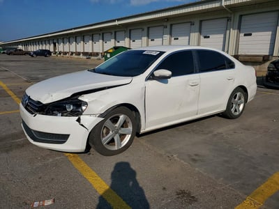 1VWBT7A36FC****** 2015 Volkswagen Passat