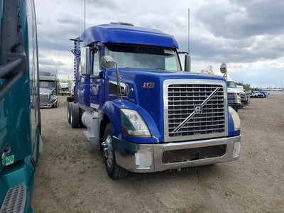 4V4LC9KL27N****** 2007 Volvo VT 880