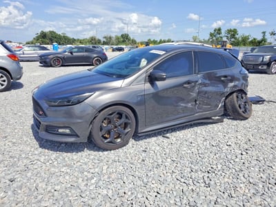1FADP3L92HL****** 2017 Ford Focus