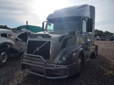 4V4NC9EH2HN****** 2017 Volvo VNL