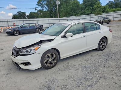 1HGCR2F33HA****** 2017 Honda Accord