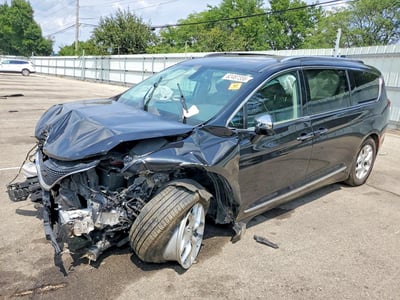 2C4RC1GG8LR****** 2020 Chrysler Pacifica