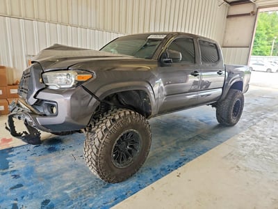 5TFCZ5AN6GX****** 2016 Toyota Tacoma