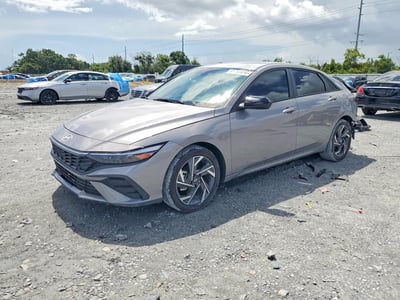 2025 Hyundai Elantra Hev