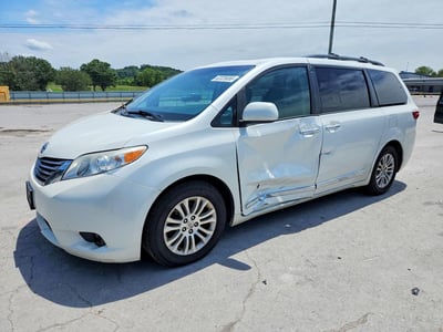 5TDYK3DC2FS****** 2015 Toyota Sienna
