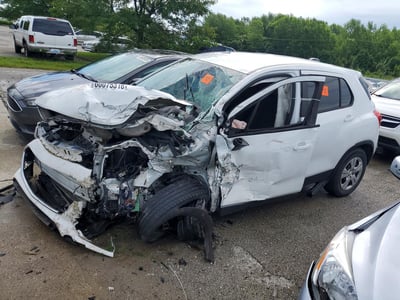 KL7CJKSB2JB****** 2018 Chevrolet Trax