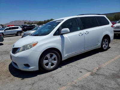 5TDKK3DC1BS****** 2011 Toyota Sienna