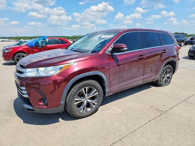 5TDZZRFH8JS****** 2018 Toyota Highlander