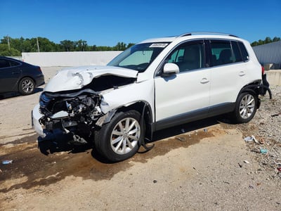 WVGSV7AX0HW****** 2017 Volkswagen Tiguan